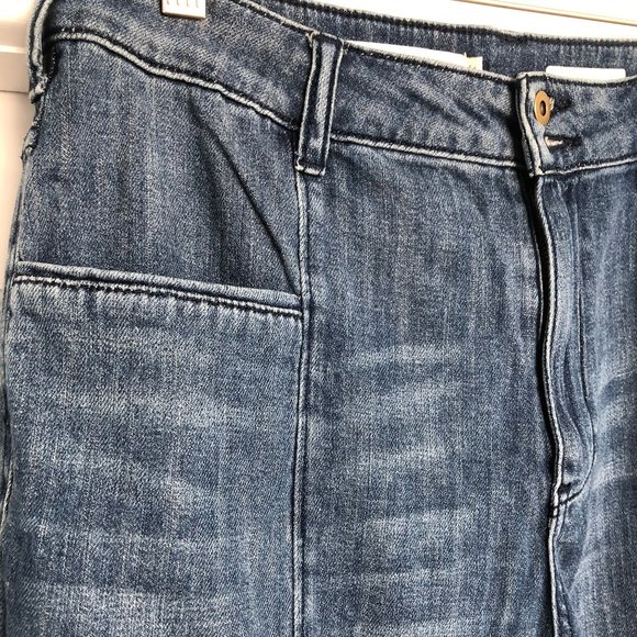 Anthropologie Bell Bottom Jeans - Picture 2 of 9